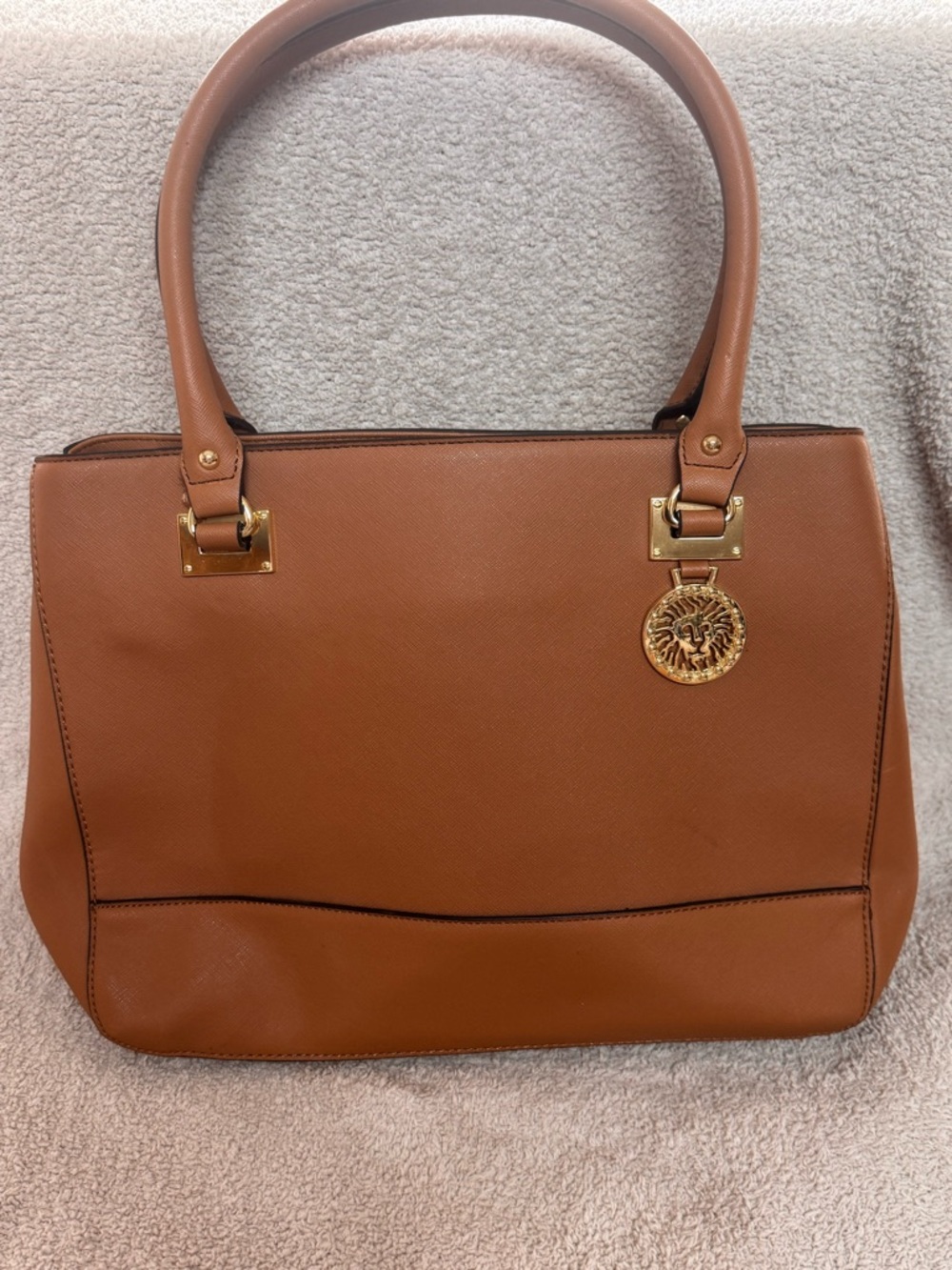 Classic Women's Tote Handbag in Cognac Brown